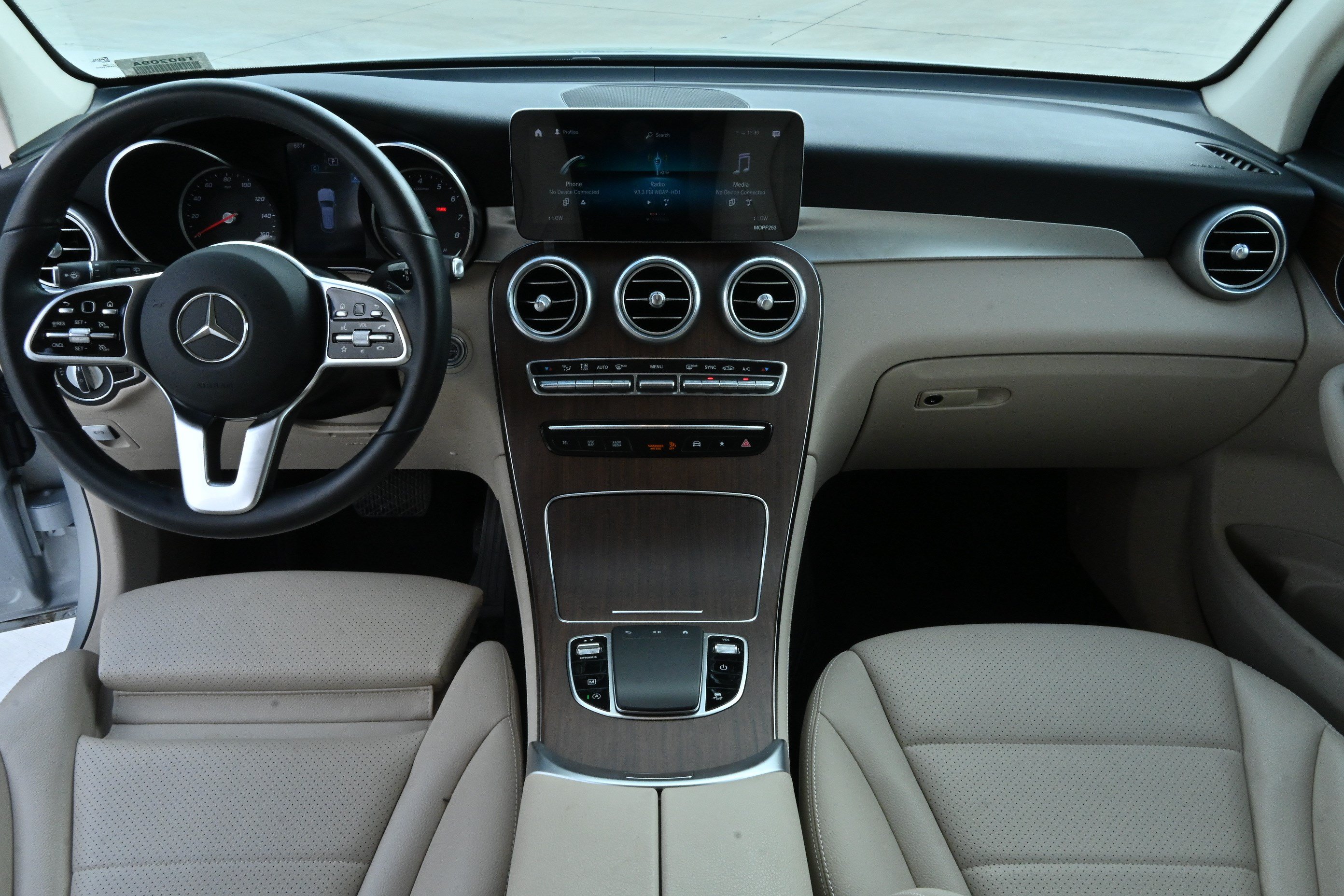 Used 2020 Mercedes-Benz GLC 300 image 16