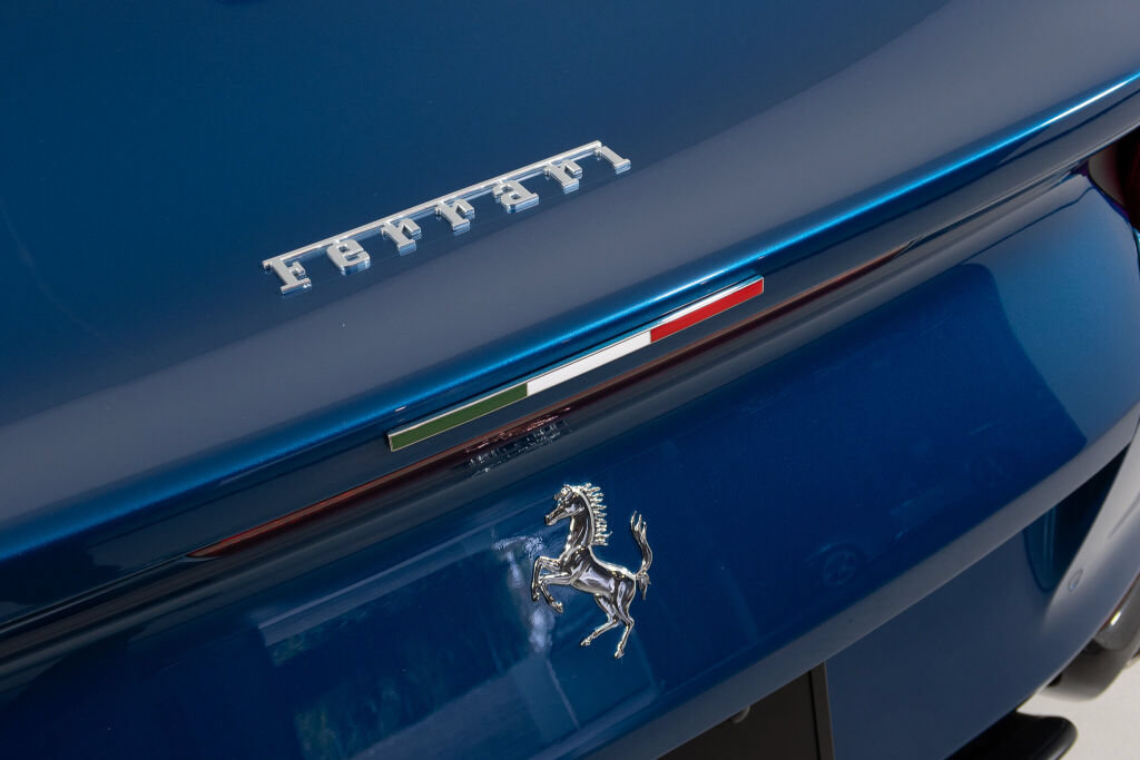 Used 2021 Ferrari 812 GTS RWD image 22
