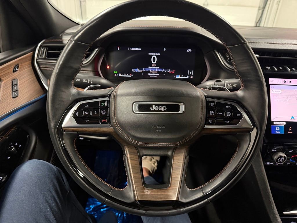 Used 2021 Jeep Grand Cherokee L Summit w/ Luxury Tech Group V image 43