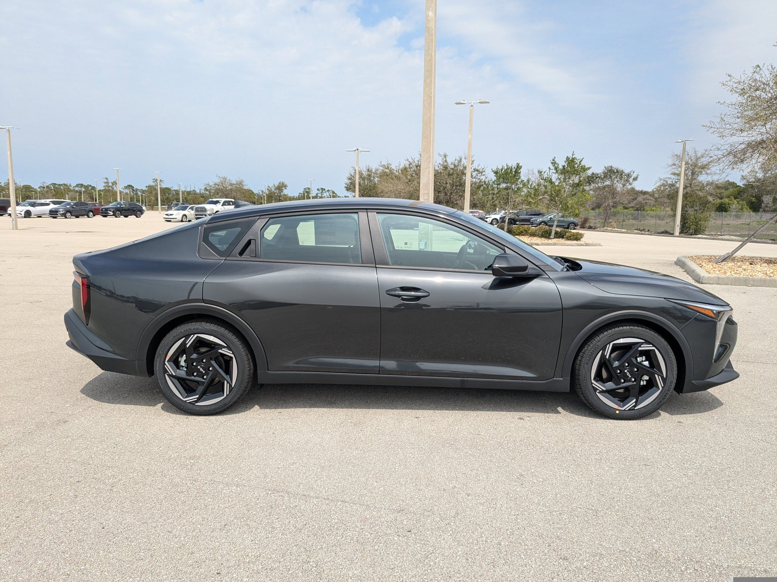 New 2026 Kia K4 GT-Line Turbo FWD image 4