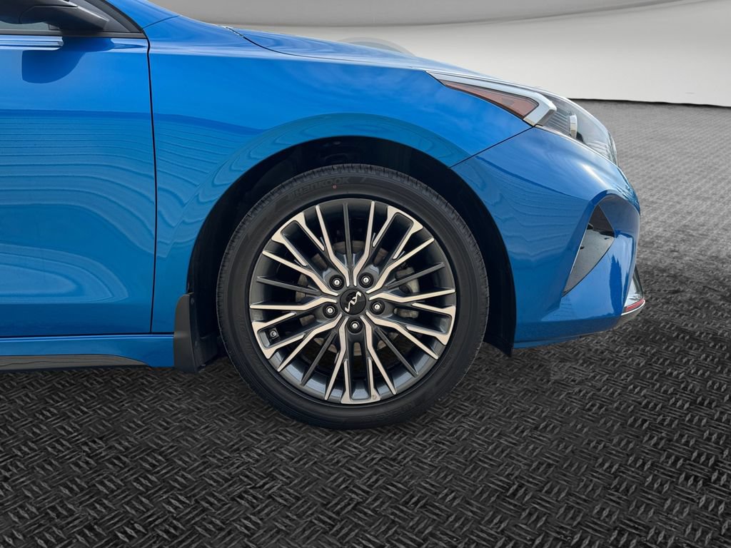 Certified 2023 Kia Forte GT-Line w/ GT-Line Premium Package FWD image 11