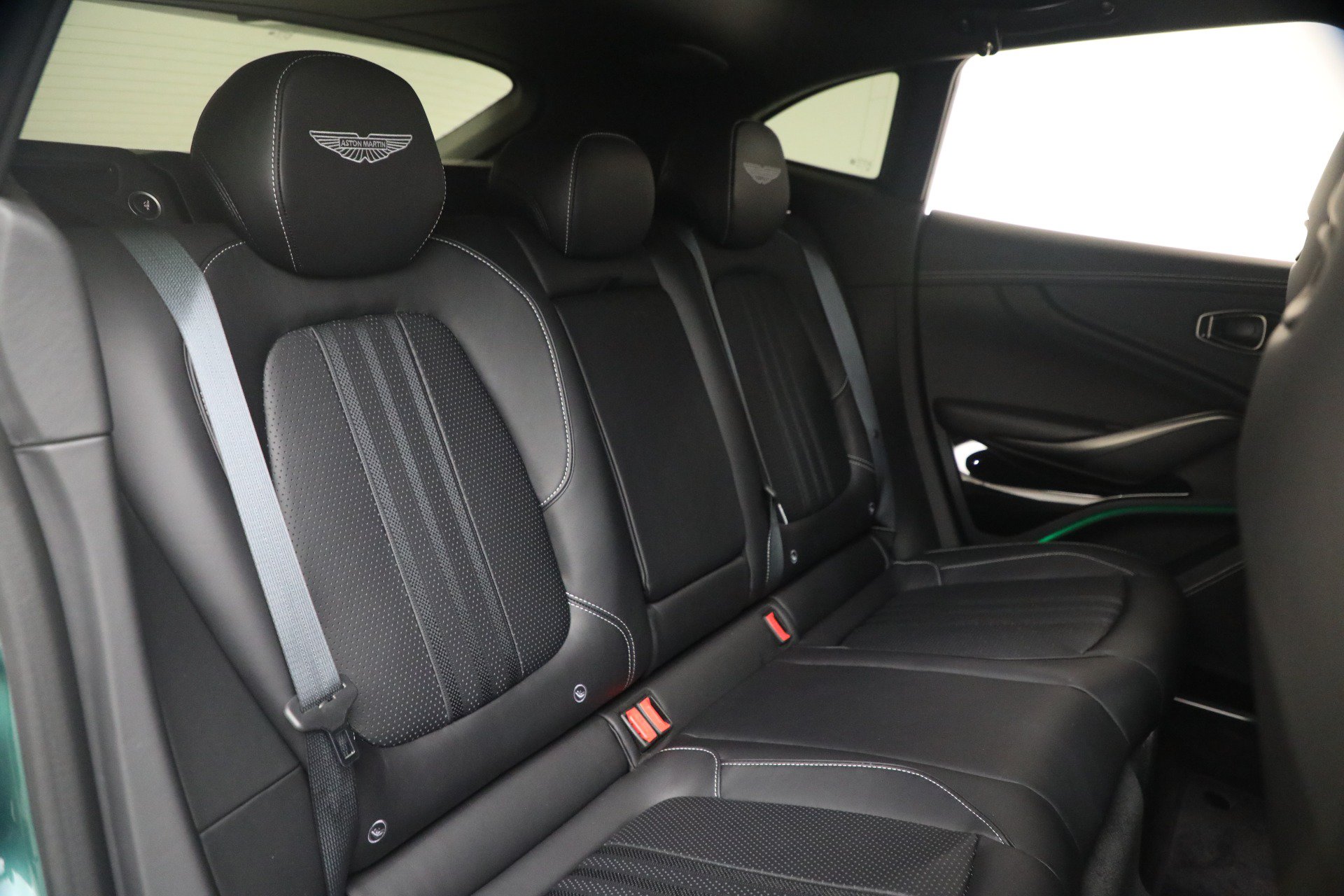 Used 2026 Aston Martin DBX 707 AWD/4WD image 31