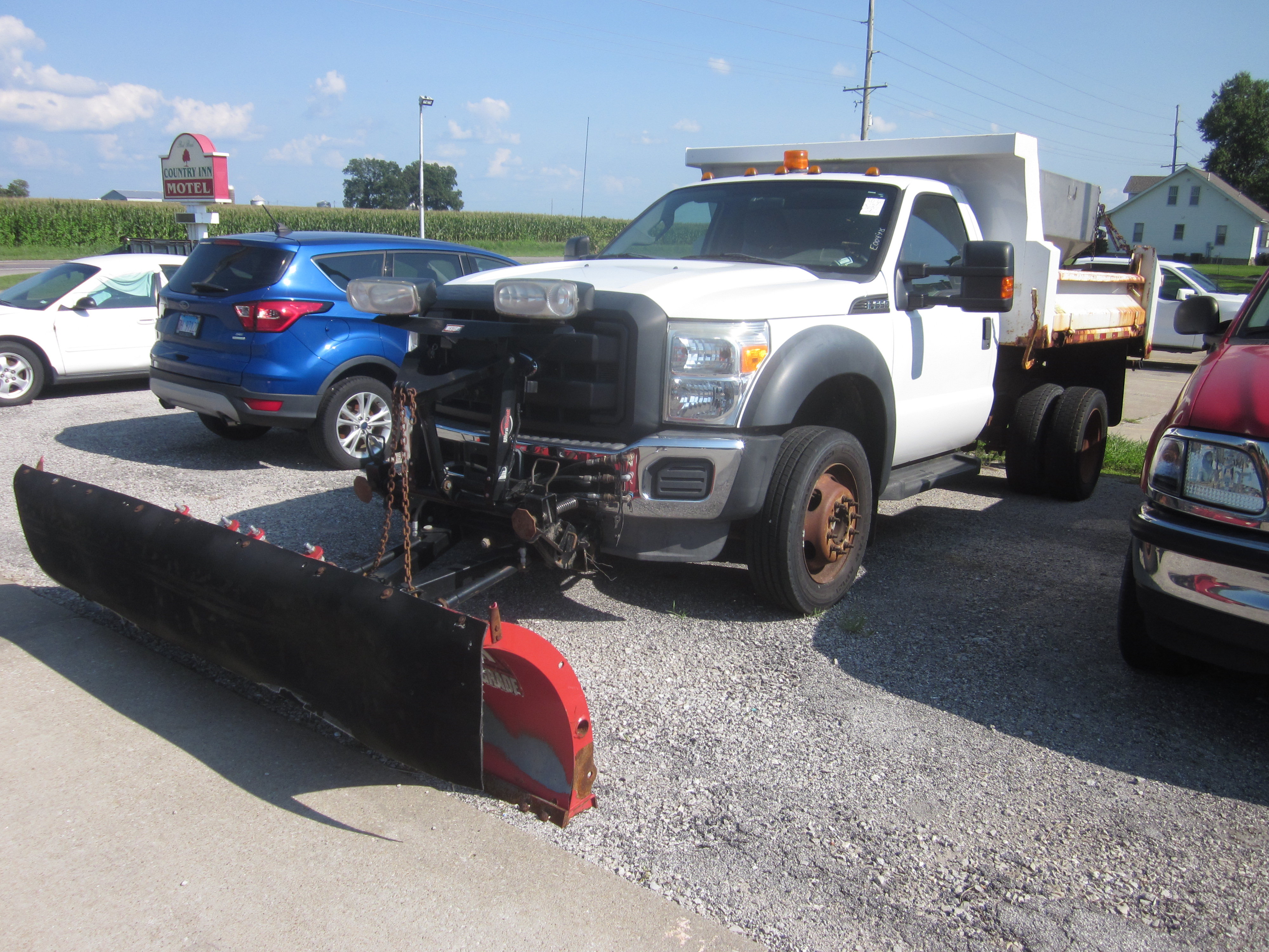 Used 2012 Ford F550 4x4 Regular Cab Super Duty w/ PWR Equipment Group image 3
