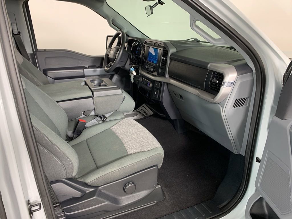 Used 2023 Ford F150 XLT w/ XTR Package image 36