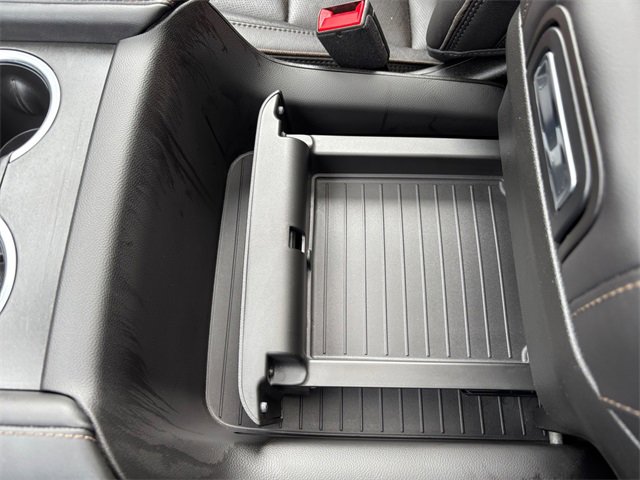 Used 2023 Chevrolet Suburban High Country w/ Premium Package 2 image 27