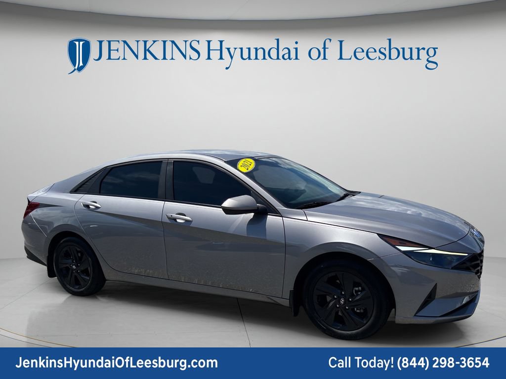 Used 2021 Hyundai Elantra SEL w/ Convenience Package FWD image 2