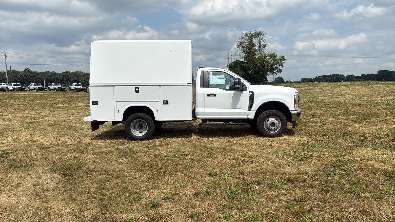 New 2025 Ford F350 XL w/ XL Chrome Package AWD/4WD image 6