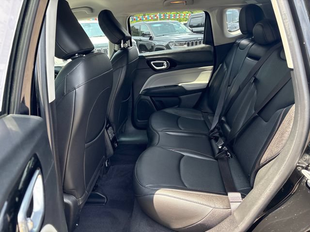 Used 2022 Jeep Compass Limited AWD/4WD image 19