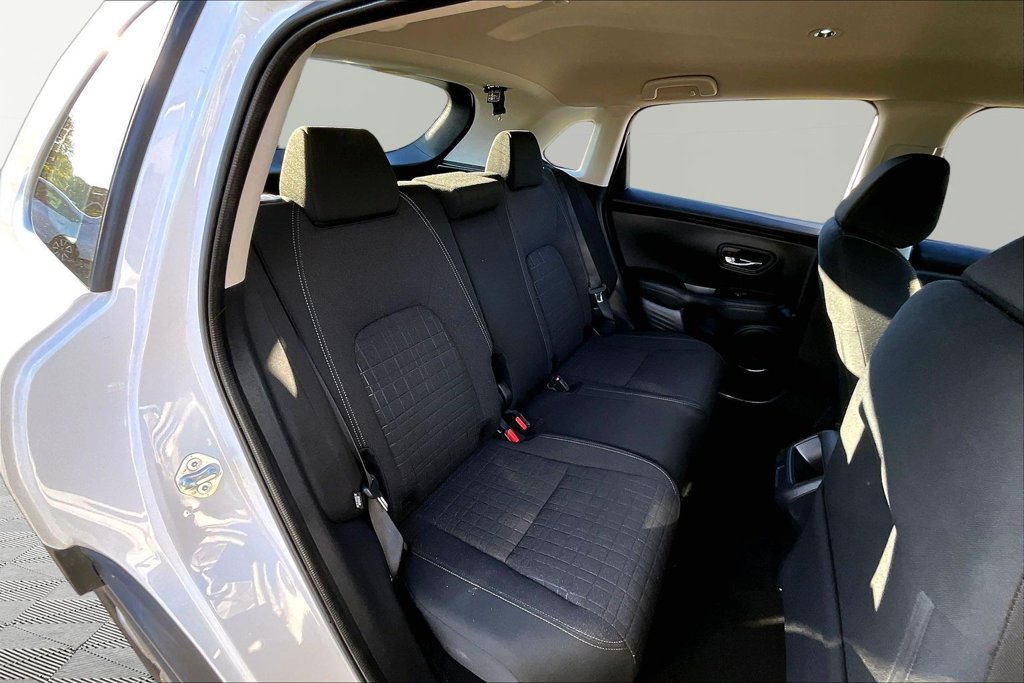 Used 2024 Honda HR-V LX image 19