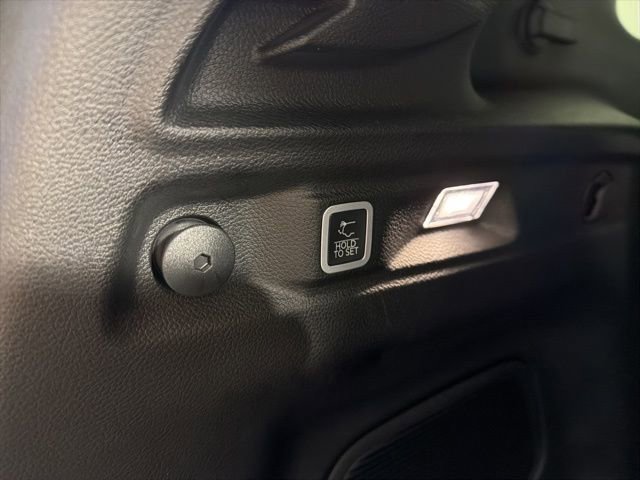 New 2025 Jeep Grand Cherokee L Limited w/ Trailer Tow Package image 10