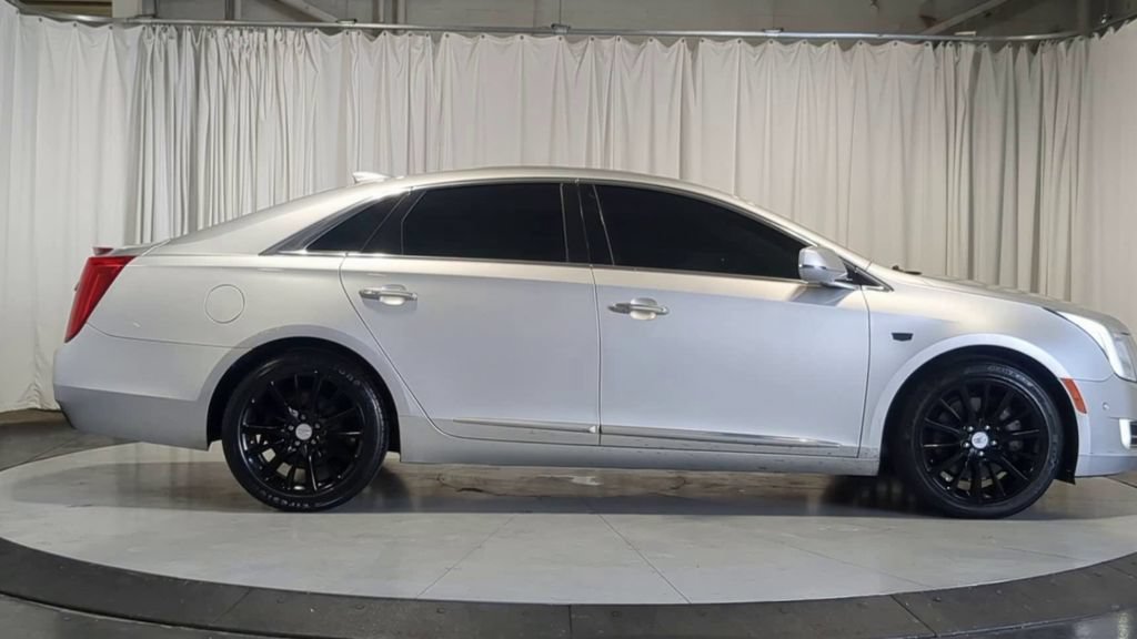 Used 2016 Cadillac XTS Luxury w/ Driver Awareness Package FWD image 11