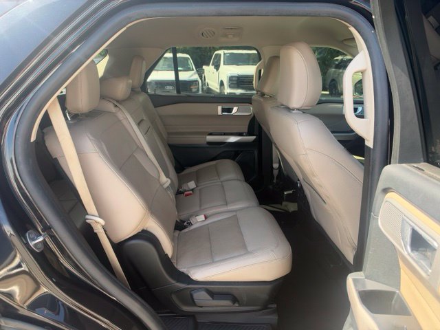 Used 2023 Ford Explorer Limited RWD image 10