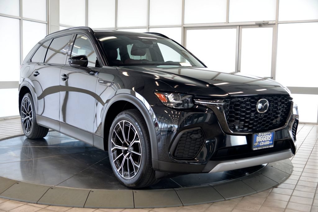 Certified 2025 MAZDA CX-70 Plug-In Hybrid w/ Premium Plus AWD/4WD image 2