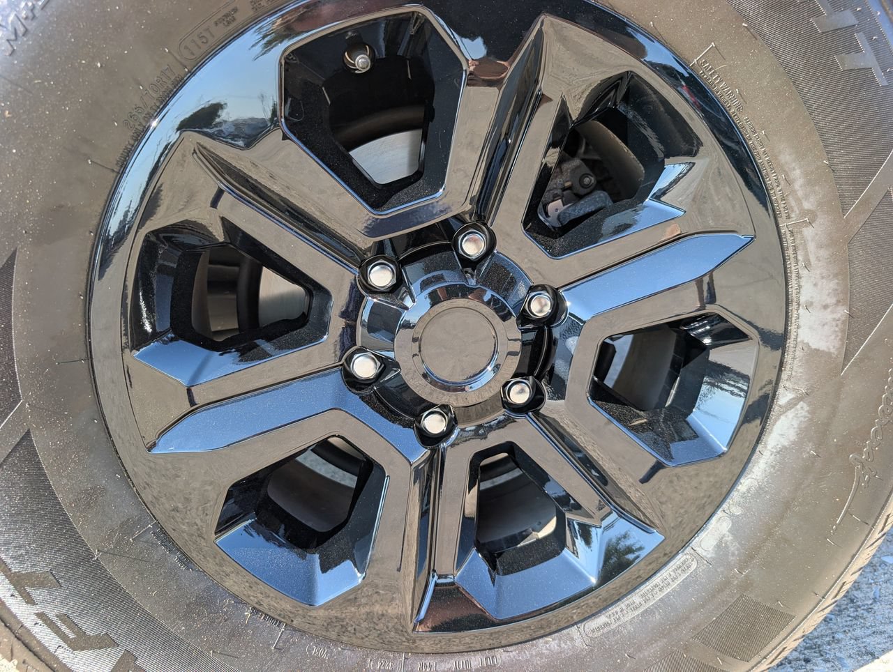Used 2024 Toyota 4Runner SR5 RWD image 8
