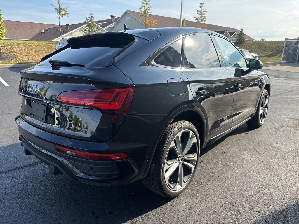 Used 2023 Audi Q5 2.0T Prestige w/ Prestige Package image 5