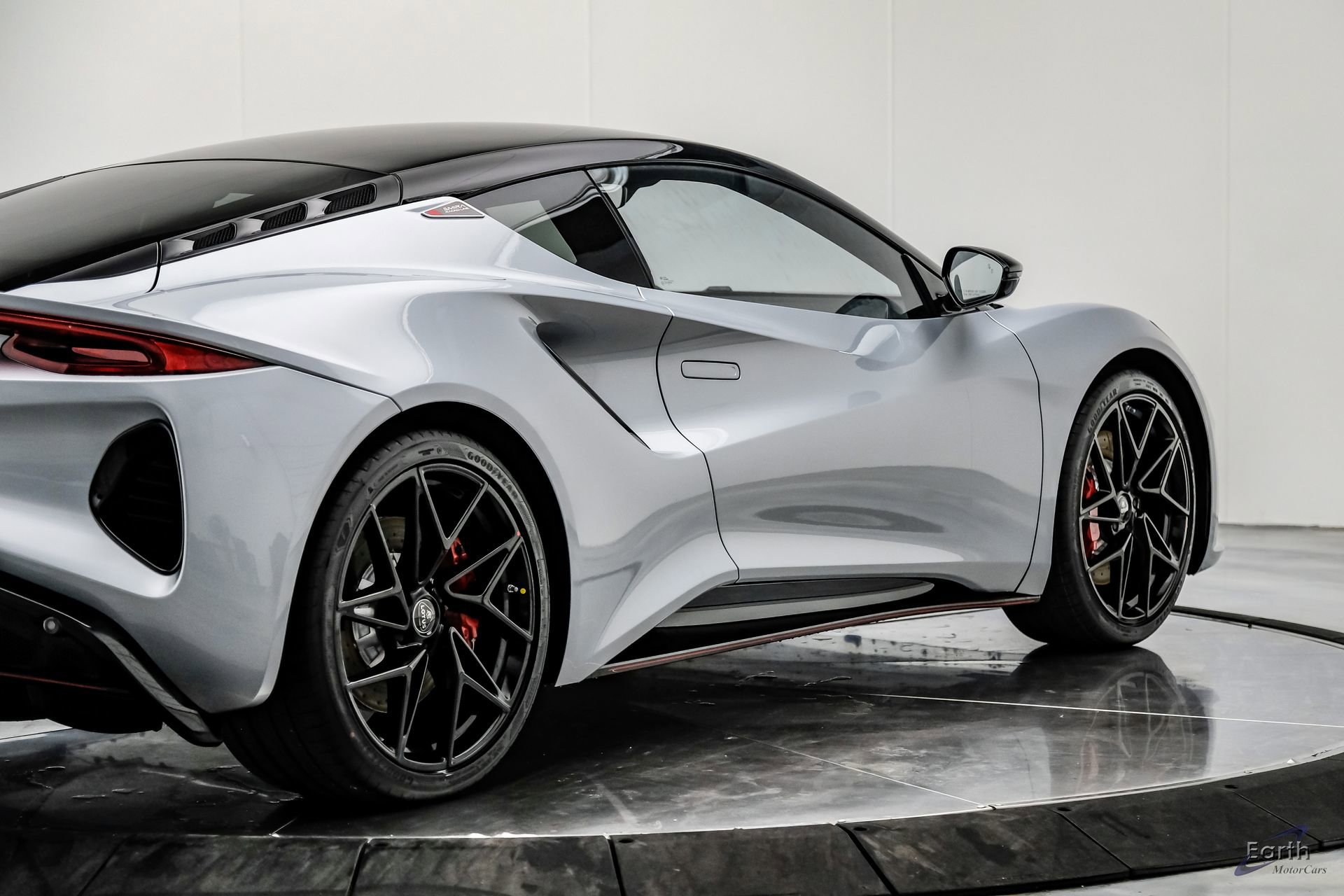 New 2026 Lotus Emira SE image 21