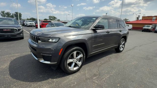 Used 2022 Jeep Grand Cherokee L Limited AWD/4WD image 4