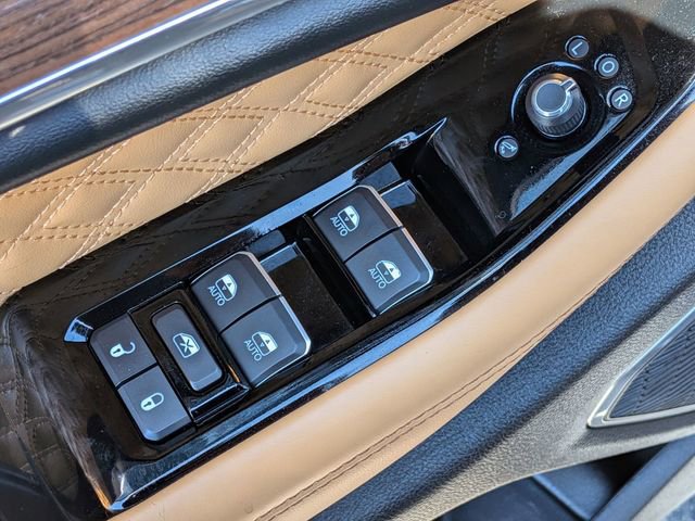 Used 2024 Jeep Grand Cherokee L Summit w/ High Altitude Package AWD/4WD image 25