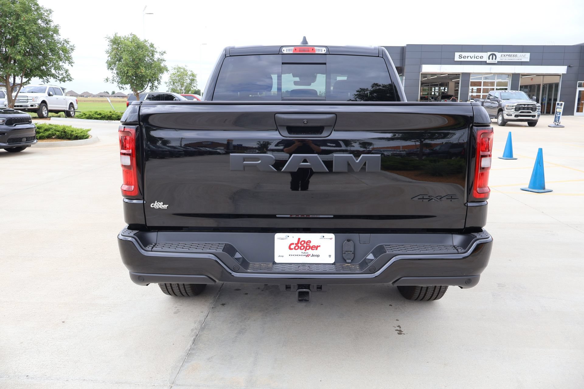 New 2026 RAM 1500 Express AWD/4WD image 20