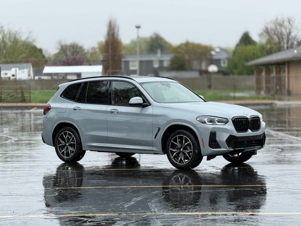 Used 2023 BMW X3 xDrive30i w/ M Sport Package image 4