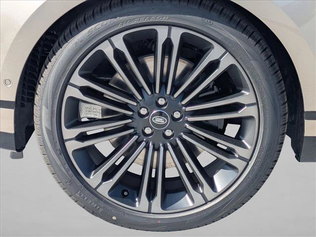 New 2026 Land Rover Range Rover Velar Dynamic SE AWD/4WD image 10