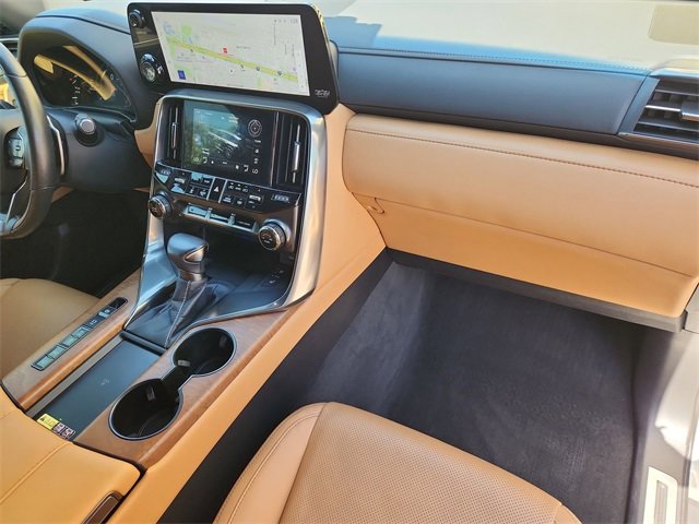 Used 2023 Lexus LX 600 4WD w/ Luxury Package image 30