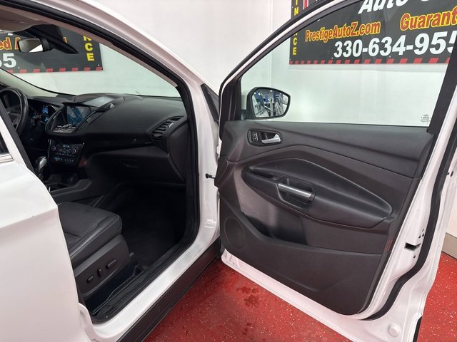 Used 2019 Ford Escape Titanium image 35