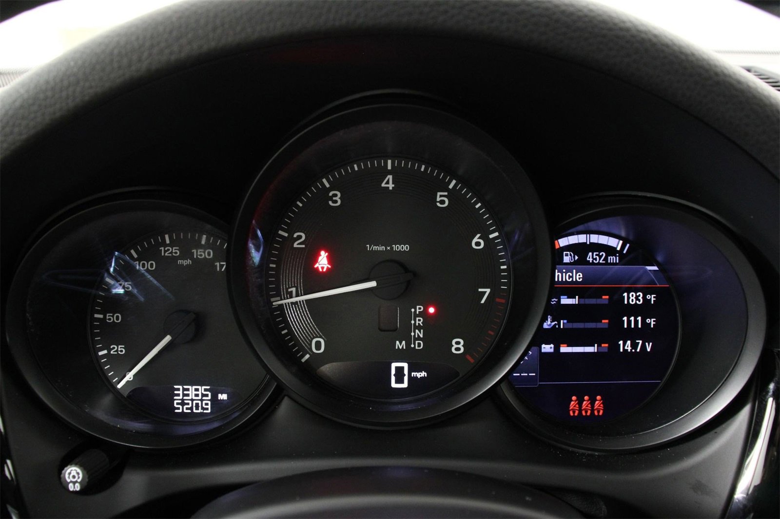 Used 2025 Porsche Macan image 16