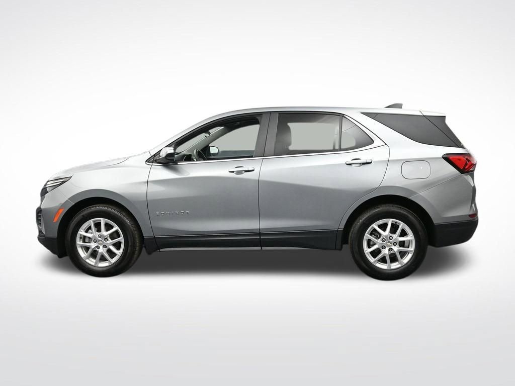 Used 2023 Chevrolet Equinox LT FWD image 2