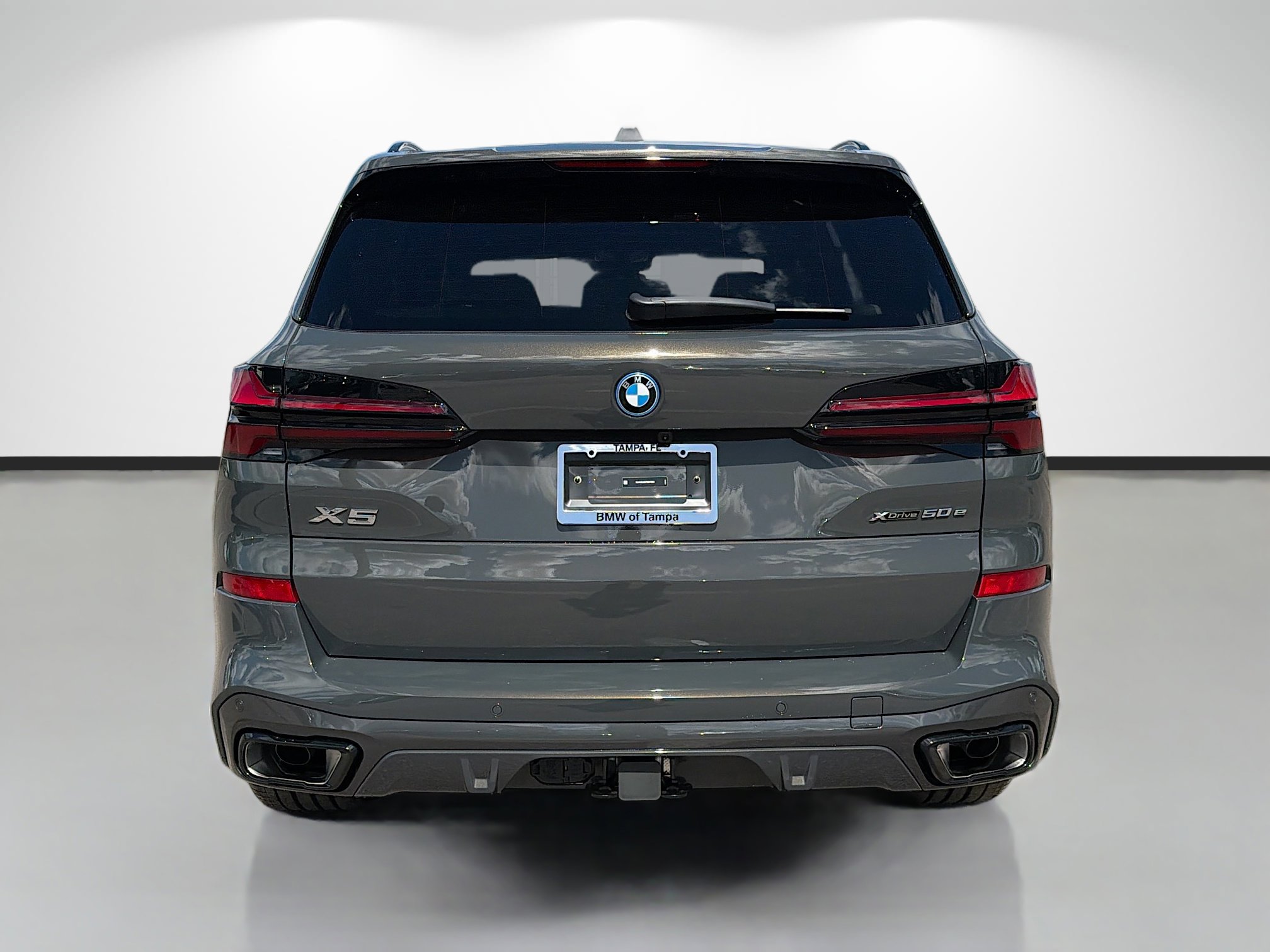 New 2026 BMW X5 xDrive50e w/ Executive Package image 4