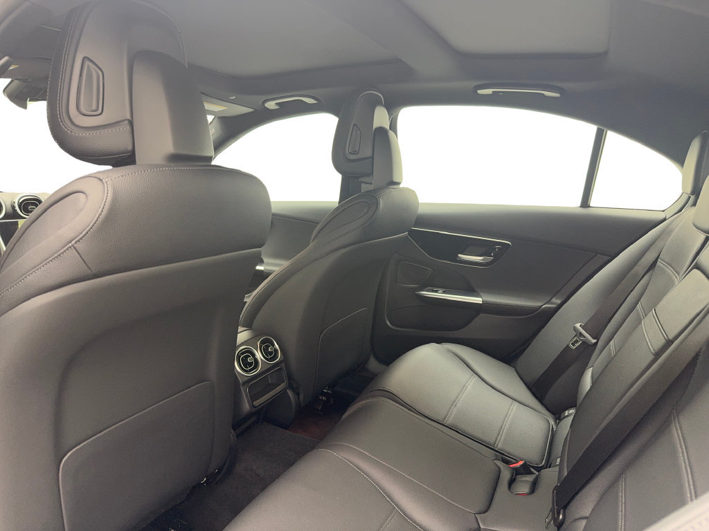 Used 2025 Mercedes-Benz C 300 4MATIC Sedan image 22