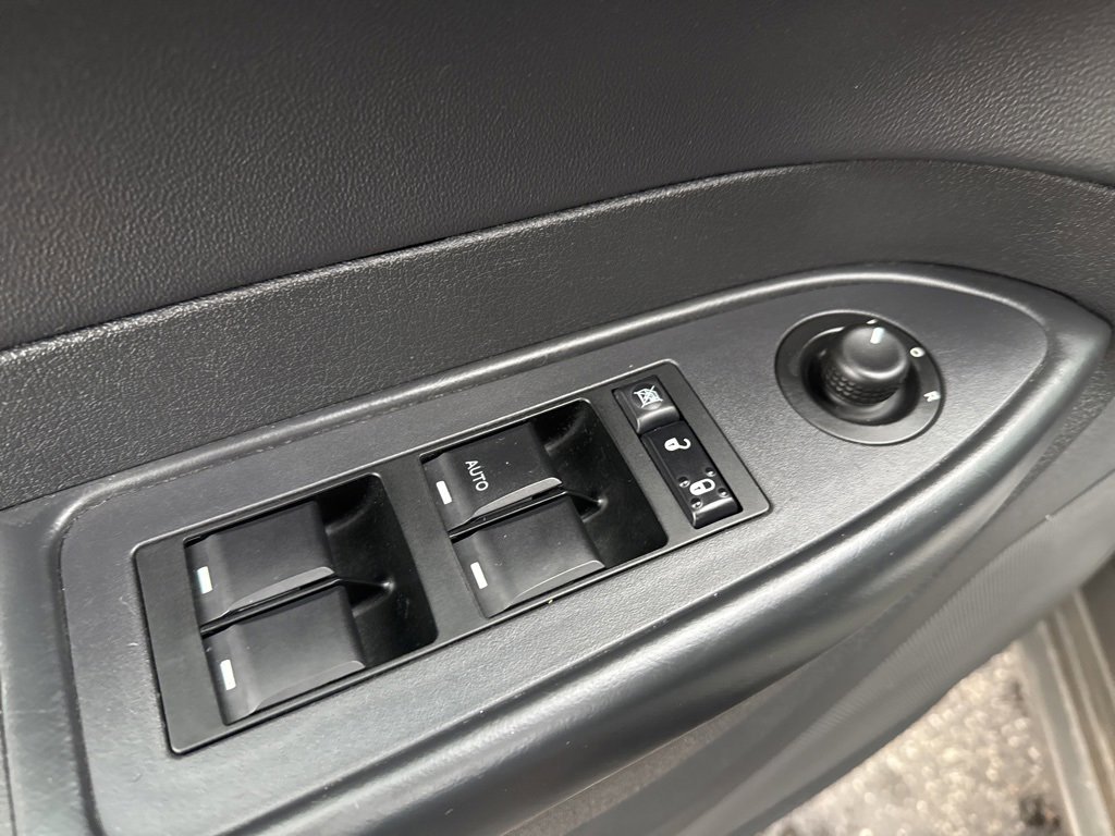 Used 2010 Chrysler 300 Touring image 13