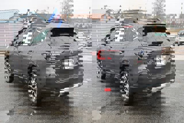 Certified 2025 Subaru Outback Limited w/ Popular Package #2 image 6