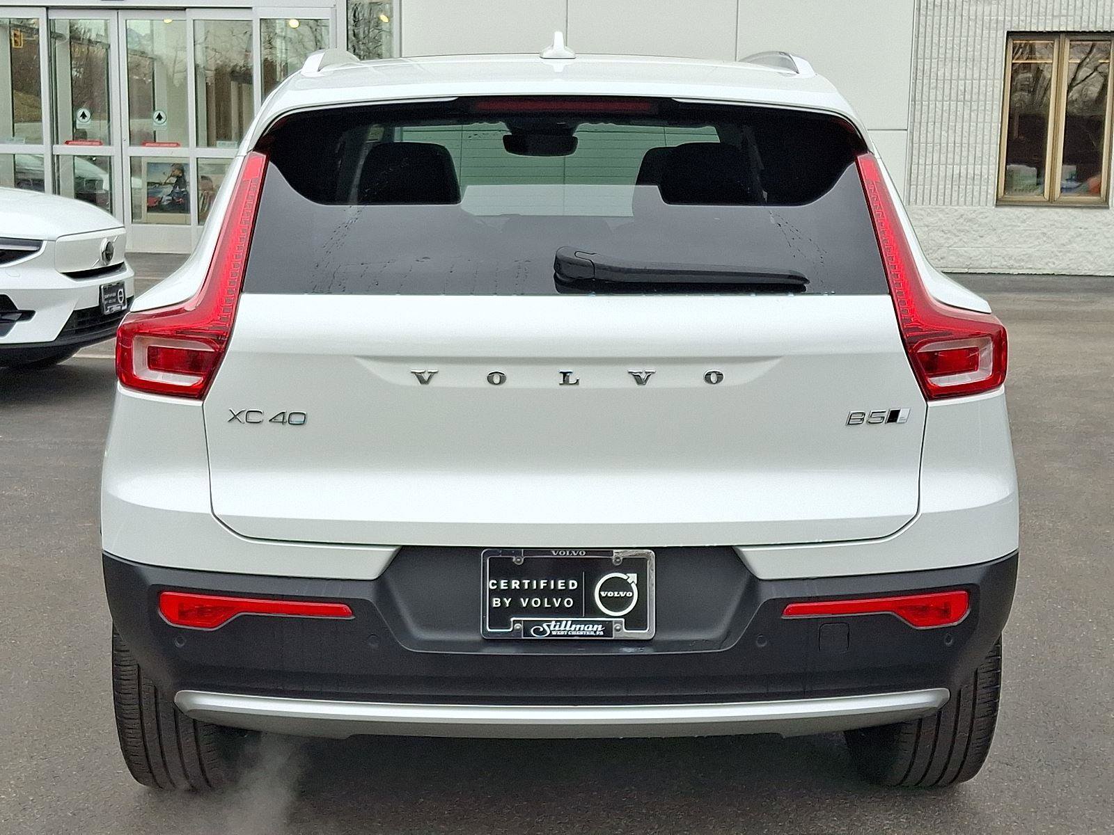 Certified 2023 Volvo XC40 B5 Ultimate w/ Protection Package Premier AWD/4WD image 5