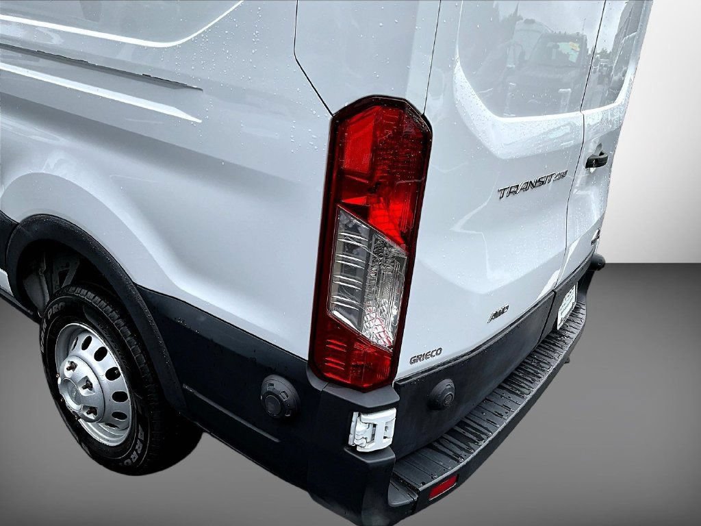 Used 2024 Ford Transit 250 148 Medium Roof Extended AWD image 25
