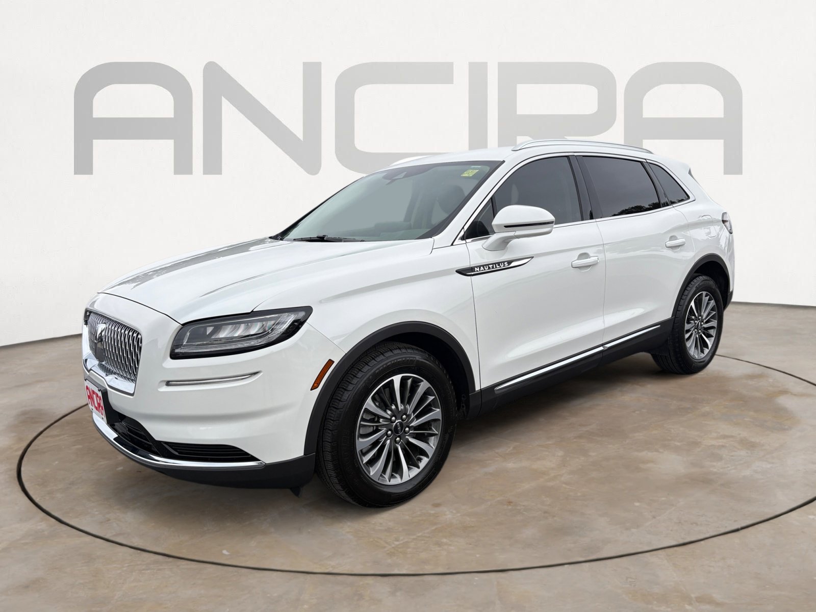 Used 2023 Lincoln Nautilus AWD w/ Premium Package image 7