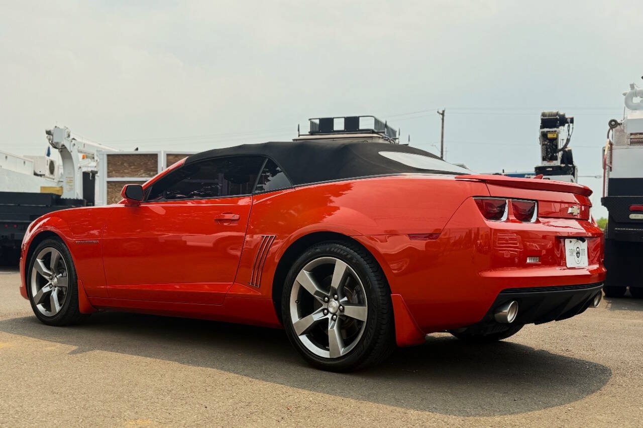 Used 2011 Chevrolet Camaro SS w/ RS Package RWD image 4