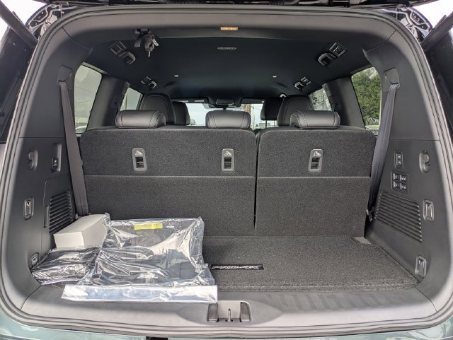 New 2026 Nissan Armada PRO-4X w/ Captain's Chari Seat Package AWD/4WD image 31