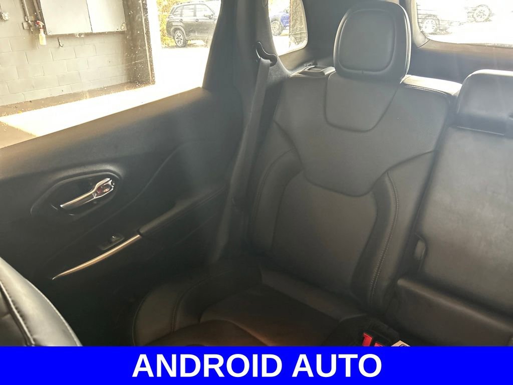 Used 2021 Jeep Cherokee Latitude Lux w/ Comfort/Convenience Group image 12