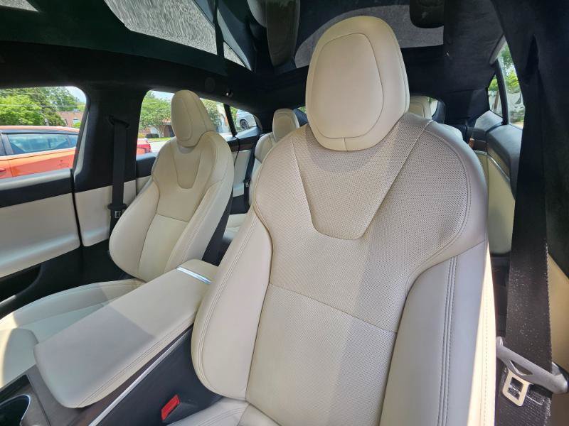 Used 2022 Tesla Model S AWD/4WD image 37