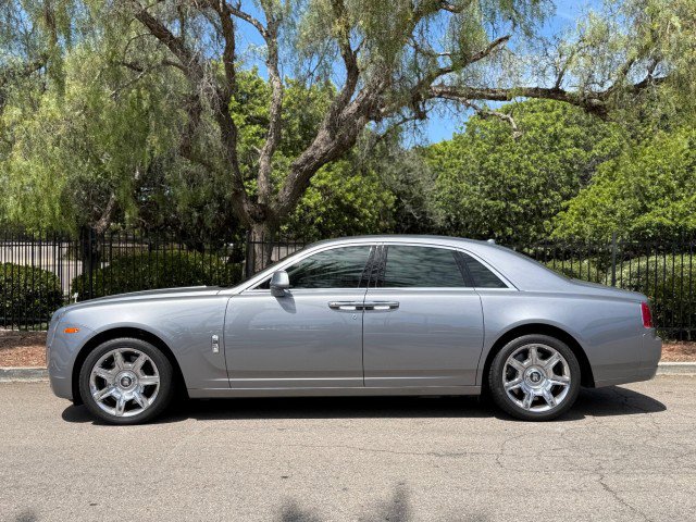Used 2012 Rolls-Royce Ghost image 2