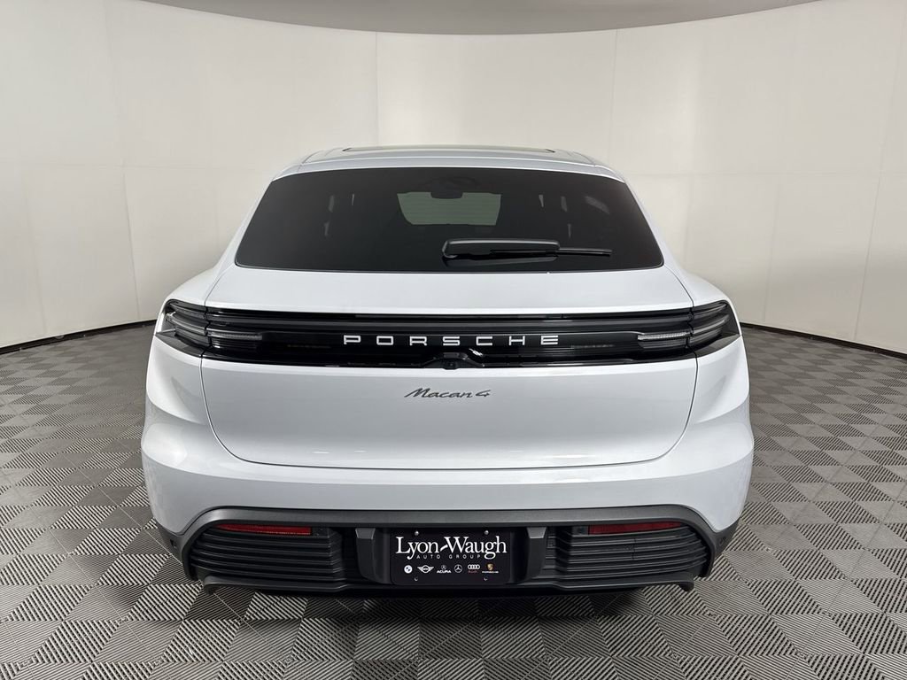 New 2025 Porsche Macan 4 Electric AWD/4WD image 6