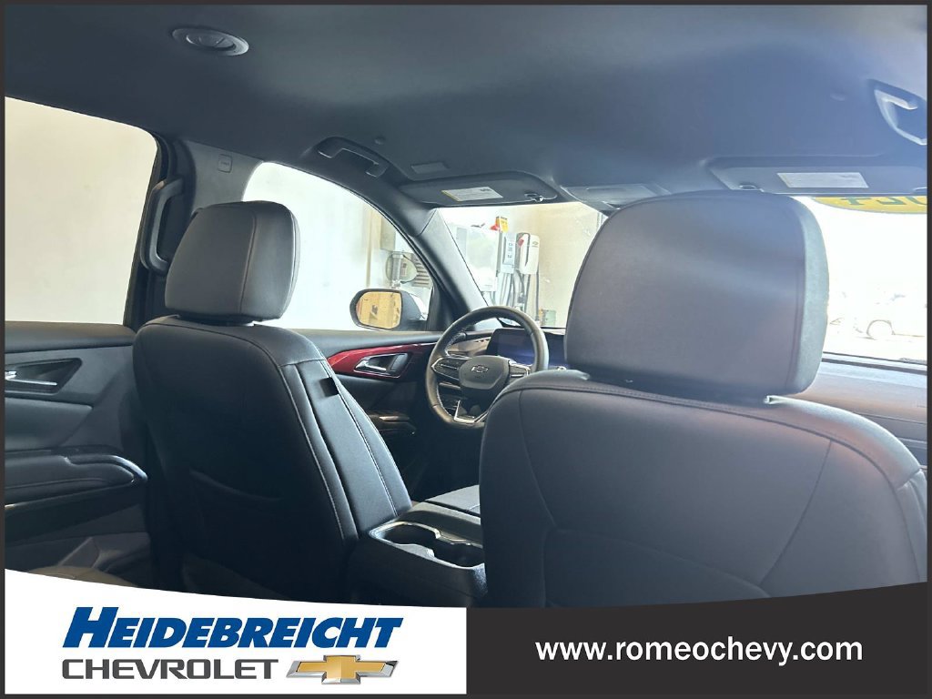 Certified 2024 Chevrolet Traverse Z71 w/ LPO, Floor Liner Package AWD/4WD image 33