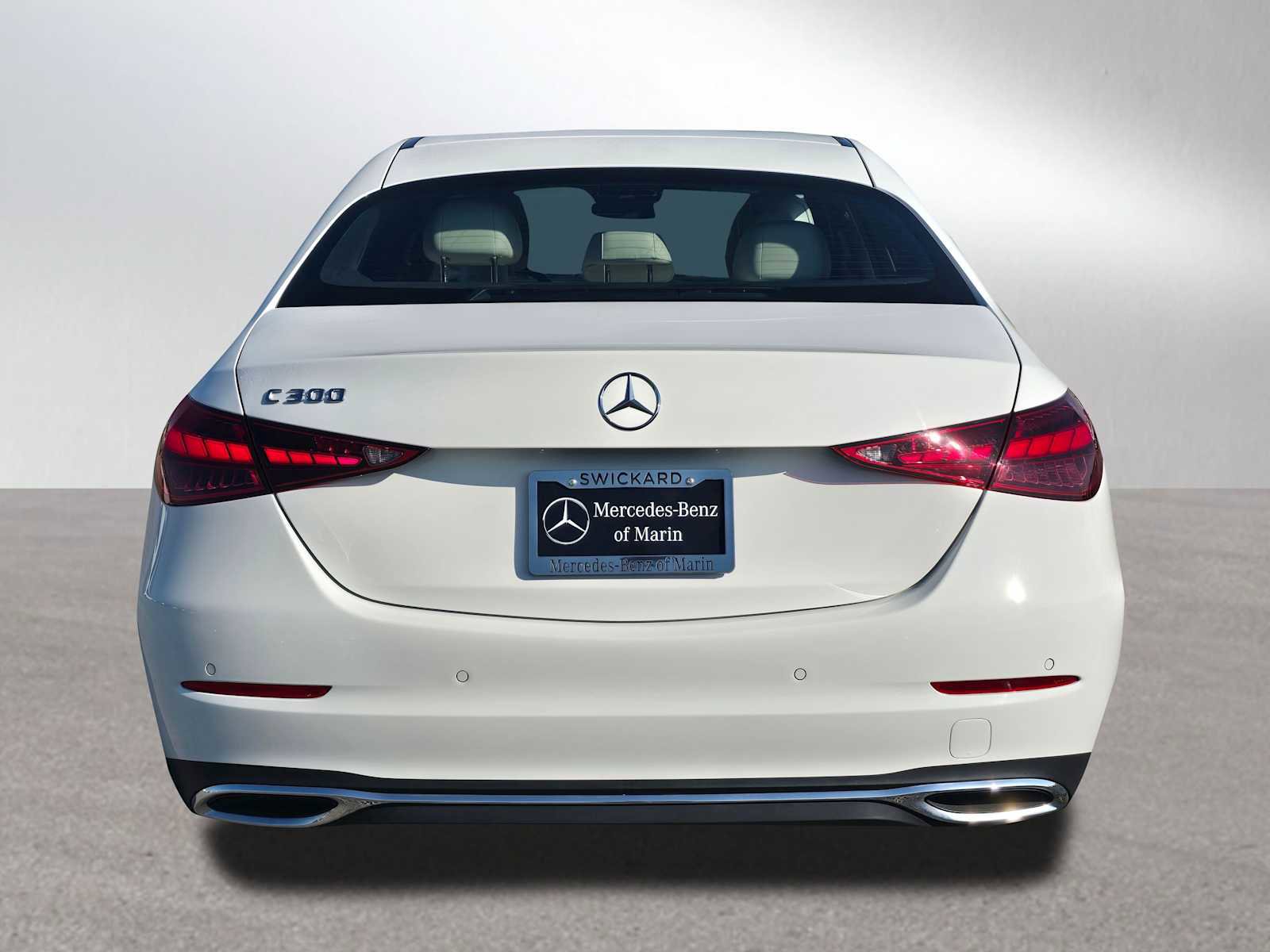 Used 2025 Mercedes-Benz C 300 Sedan image 4