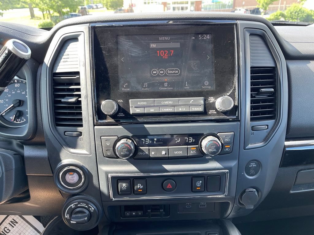 Used 2024 Nissan Titan SV w/ SV Convenience Package AWD/4WD image 9