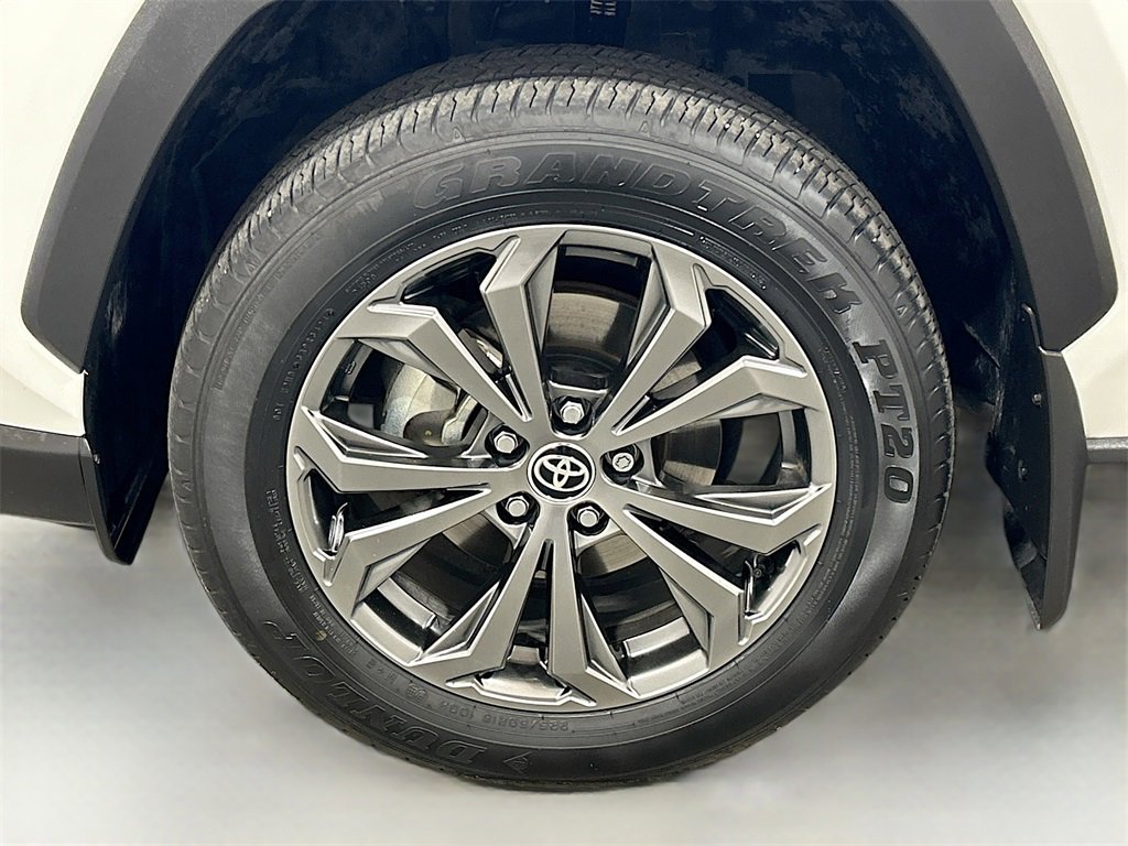 Used 2024 Toyota RAV4 Limited image 30