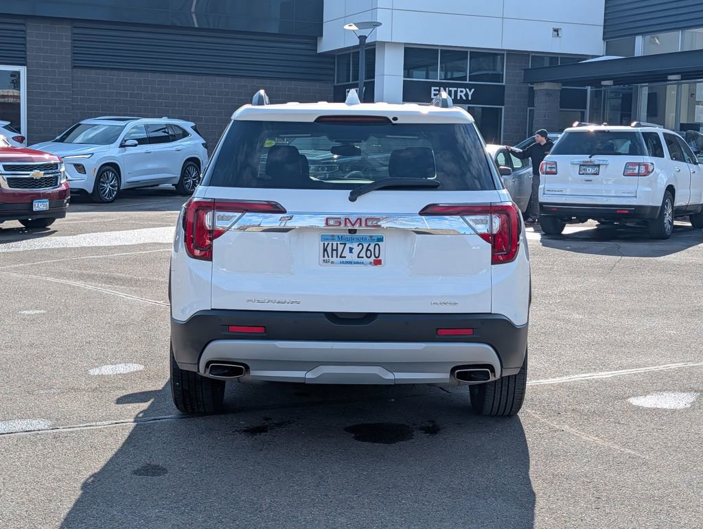 Used 2023 GMC Acadia SLT w/ Technology Package image 6