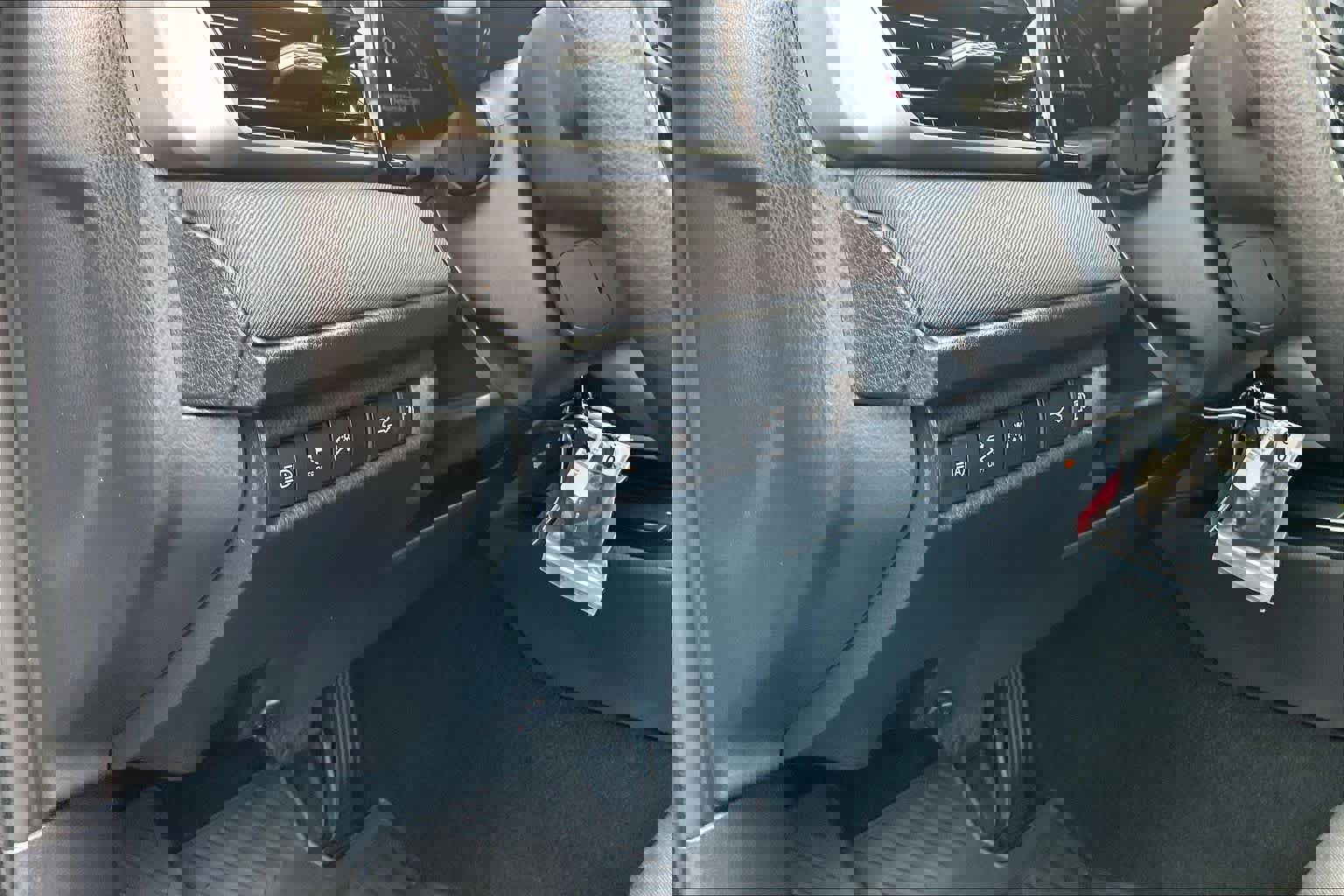 Certified 2025 Toyota Camry LE w/ Convenience Package FWD image 34