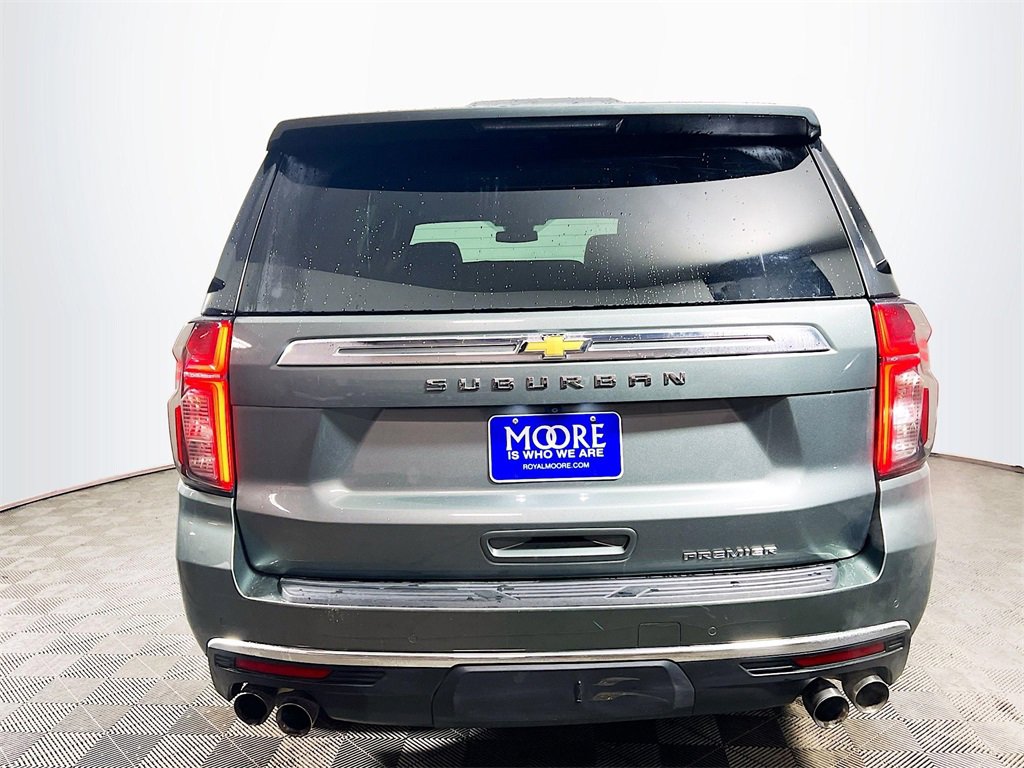 Used 2023 Chevrolet Suburban Premier image 7