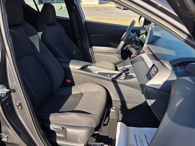 Used 2021 Toyota C-HR LE FWD image 15